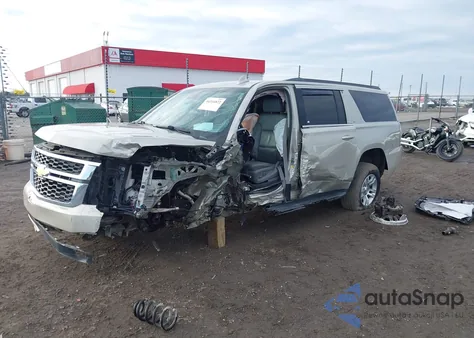 2016 Chevrolet Suburban Lt z USA, uszkodzony, nr VIN 1GNSKHKC7GR101526